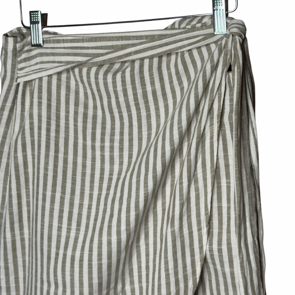 June & Hudson Asymmetrical Striped Cream Skirt - Picture 2 of 9